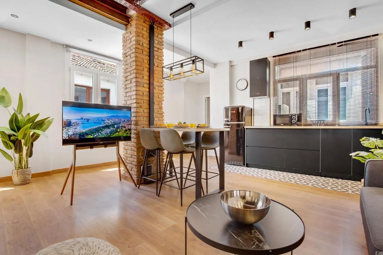 Modern & Quite Appartment At Larios Malaga